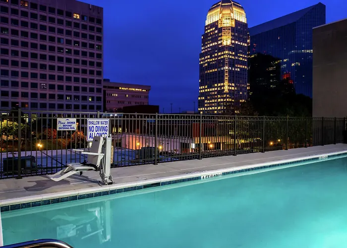 Hotel Hampton & Downtown