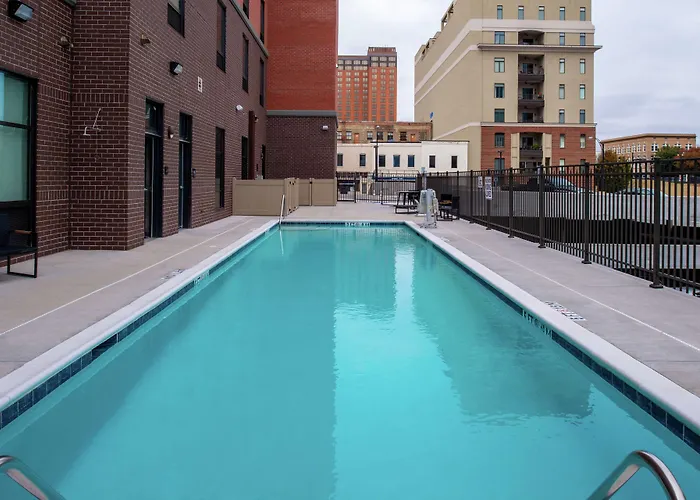 Hotel Hampton & Downtown Winston-Salem